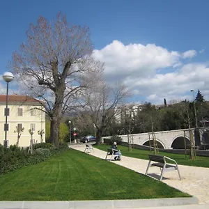 Skiljan Apartment